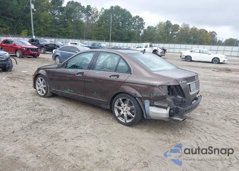 2013 Mercedes-Benz C 250 Sport из США, поврежденный, VIN WDDGF4HB2DR294096